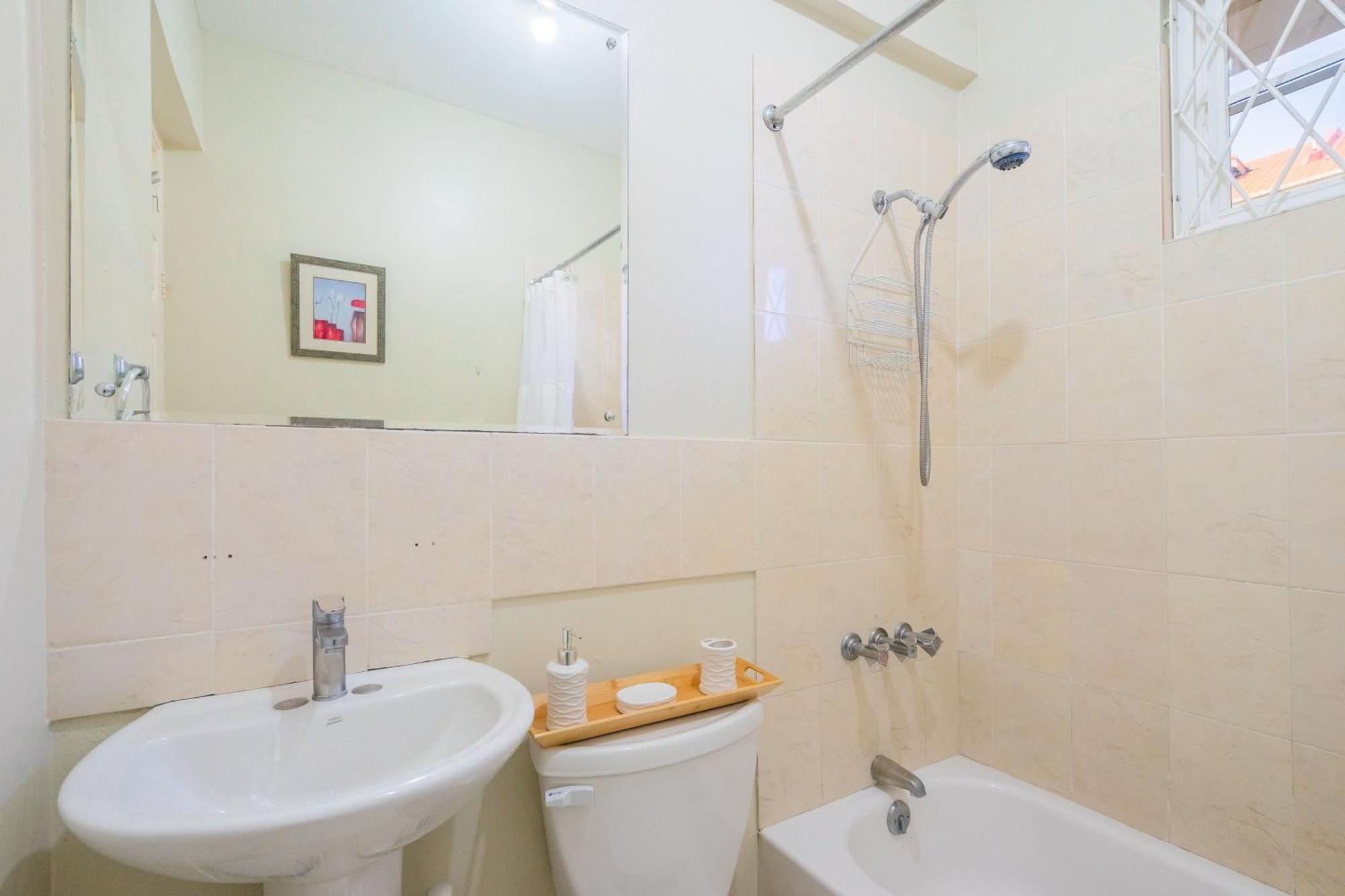 Musgrave Annex- Comfy 1 Bedroom Apartment On The Ground Floor Kingston Extérieur photo